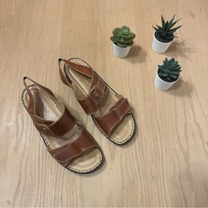 Josef Seibel Debra 19 Brown Leather Sandals